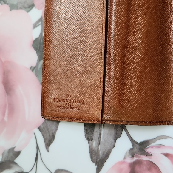 AUTHENTIC Louos Vuitton MONOGRAM AGENDA Cover - Picture 5 of 16